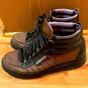 Mephisto France size 9 women waterproof leather lace up hiking ankle boots VGUC